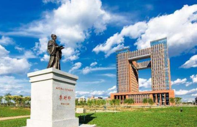 辽宁这所大学不一般，虽只是普通本科，但毕业生就业前景广阔