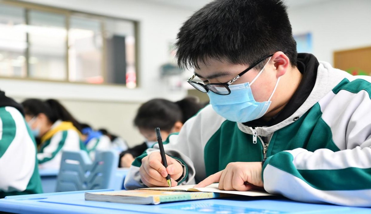 学渣如何逆袭成学霸，课后及时梳理是关键，掌握技巧才能厚积薄发