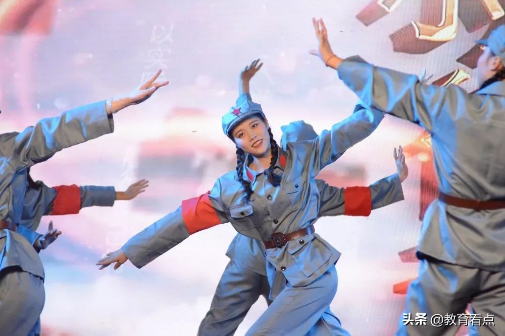 青春献礼新时代，为广东省华立技师学院艺术节点赞