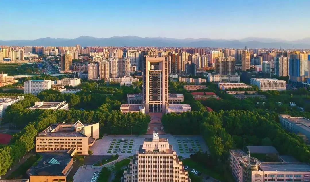 从交大学霸，到“海军男神”！他与歼-15并肩作战，登上辽宁舰！