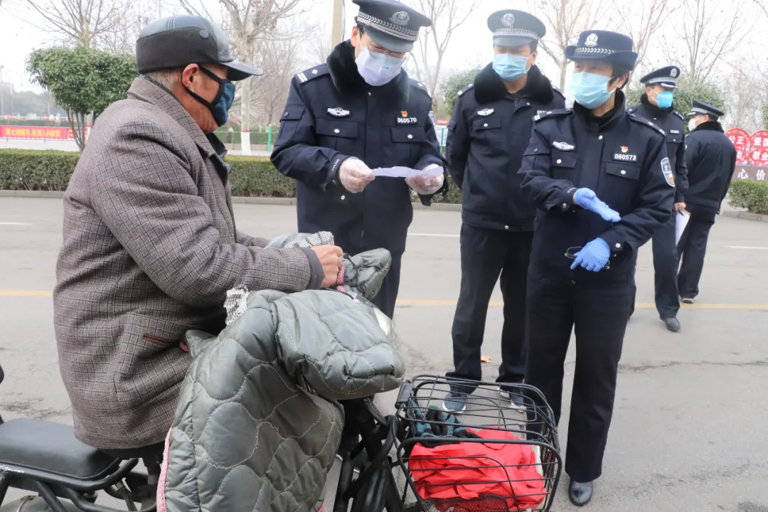 微山县公安局夏镇第一派出所指导员李霞:湖区警花别样红