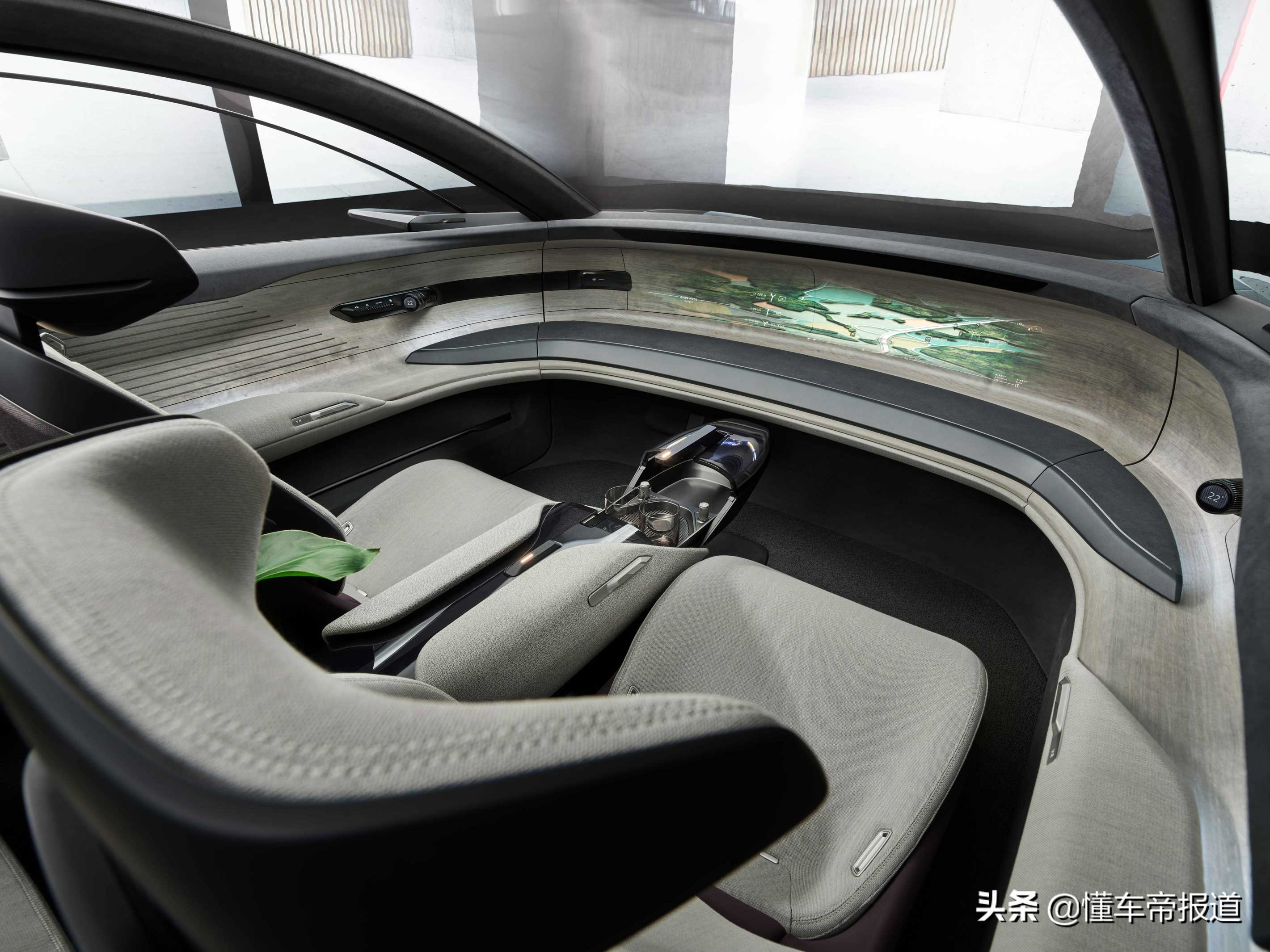 新车 | 续航750公里、车长超A8L！奥迪grandsphere概念车国内首发