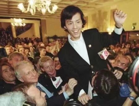 从“钢琴王子”到“销声匿迹”，李云迪都经历了什么？