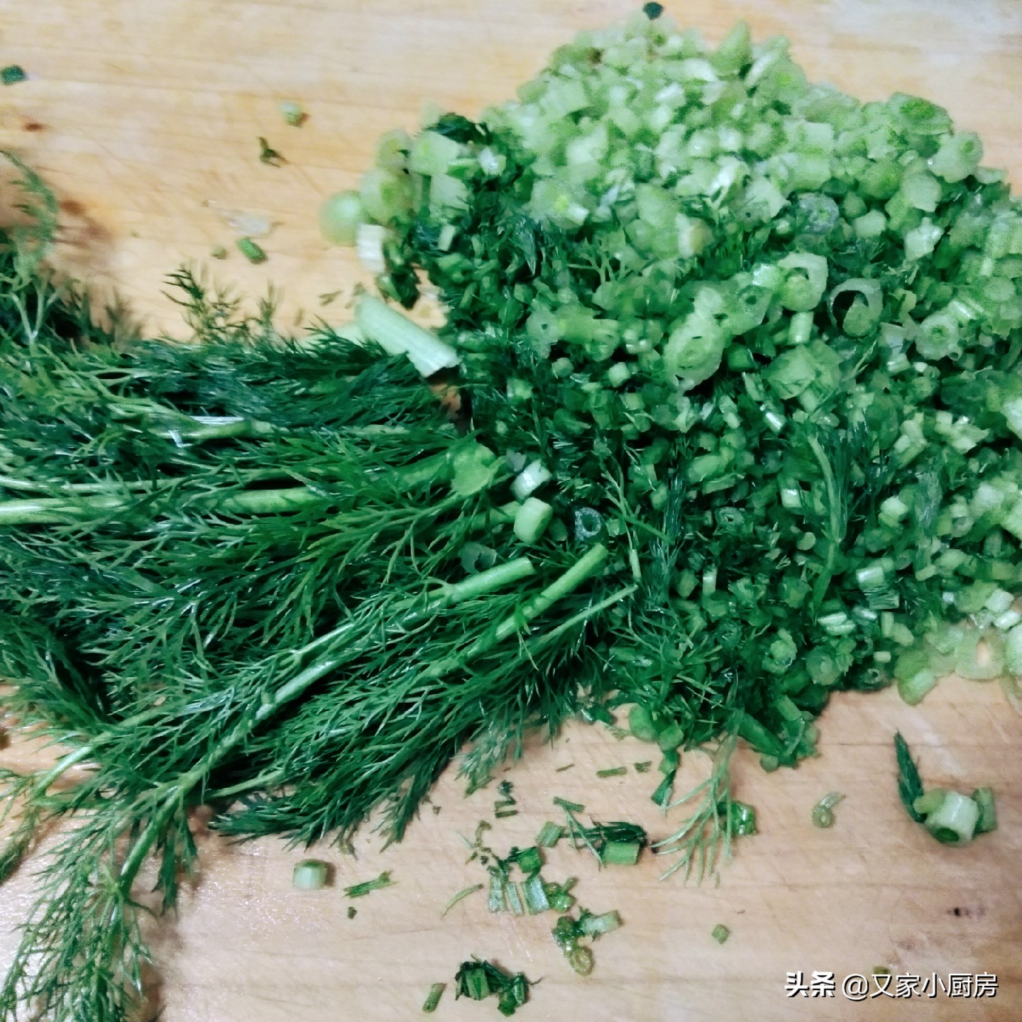 茴香馅儿的饺子好吃，做法也简单，出锅后我家孩子争着吃