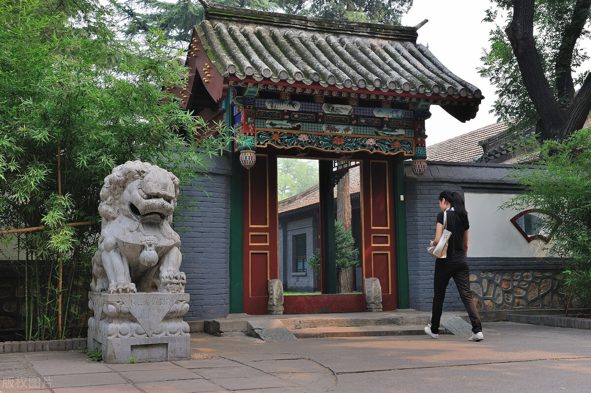 2021重庆新高考，985高校最低投档分排序，仅有清华全区间超700分