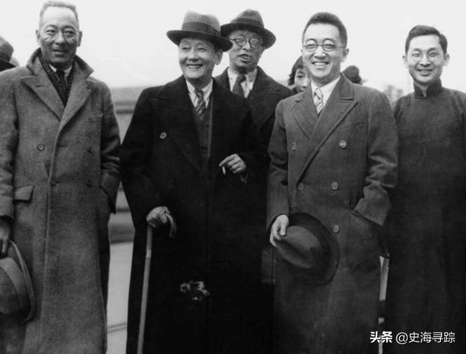 胡适是怎样的人？有人仰崇有人驳斥，季羡林先生的评价一语中的