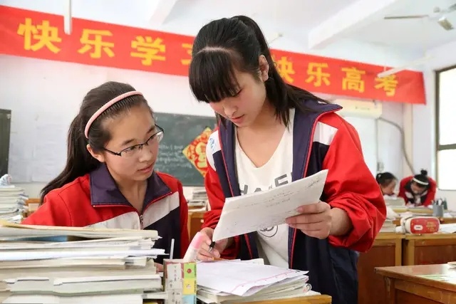 高考成绩663分，数学拿到满分，英语却只有79分，这真是奇才