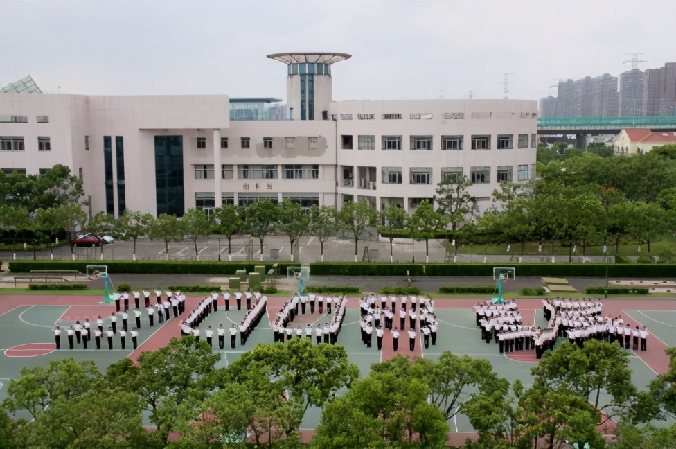 我国这所大学“很神秘”，毕业就能“当官”？适合中分段学生捡漏