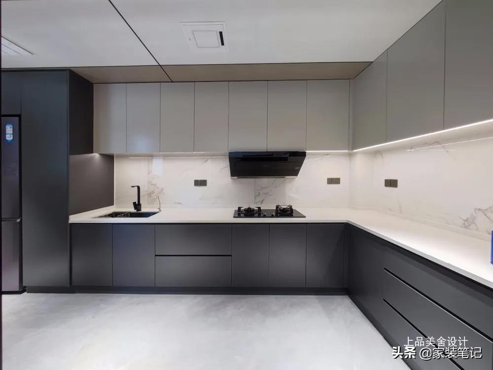 看了长沙夫妻的极简风，才知道什么是“网红”装修，隐形墙很惊艳