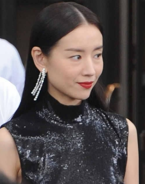 董洁八字解析姻缘(邓丽君八字解析姻缘)--亚圣国学网