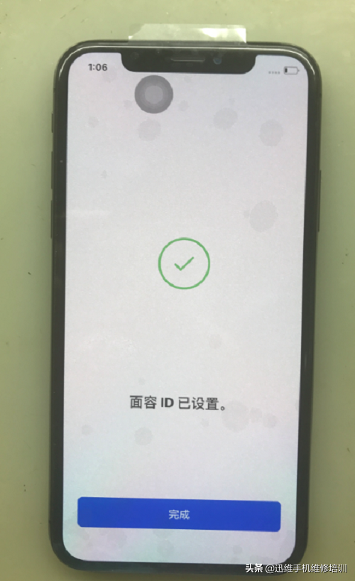 iPhone X摔后面容不能用，屏幕漏液显示不正常，能否修复完美如初