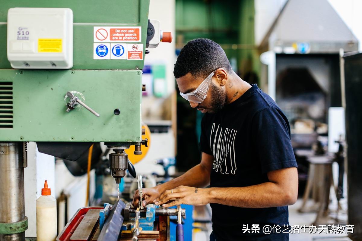 坎伯韦尔艺术学院 （附详细目录）