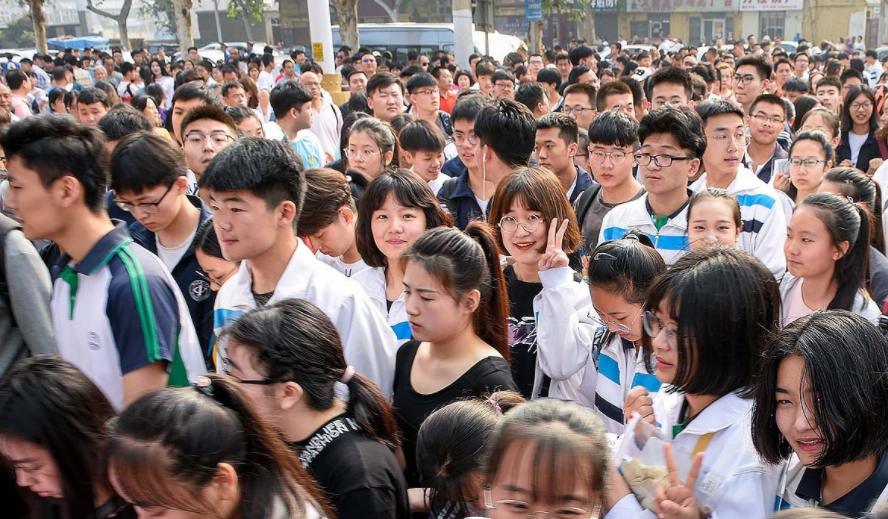 河北2所“野鸡大学”被批，毕业证没有含金量，如同废纸一张