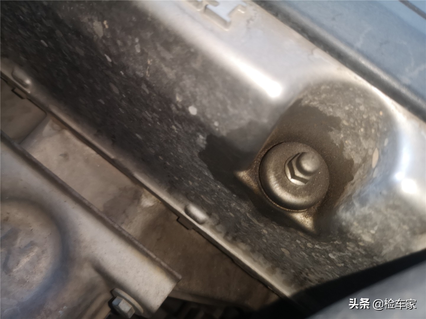 当年烂大街如今成情怀，十二年的本田雅阁卖6万多是谁给的勇气？