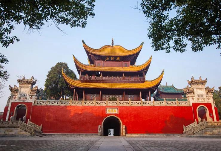 洞庭湖国家5a级旅游风景区3.五岳之一南岳衡山中国最美丽的小城2.