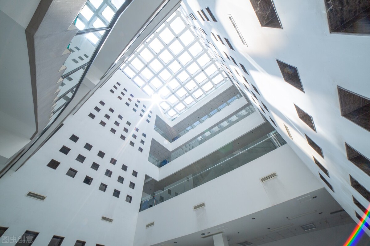 末流985与顶尖211，怎么选？这个问题根本就不存在