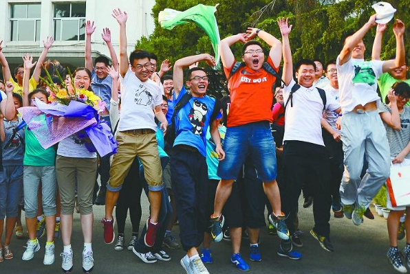 “我考不上大学怎么办？”，面对孩子灵魂拷问，家长回答堪称完美