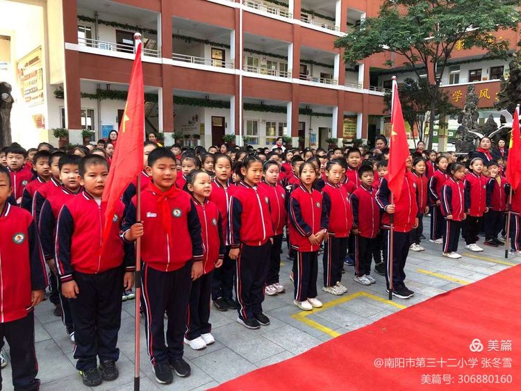 ͯ���򵳣�������ʱ���ö�Ա