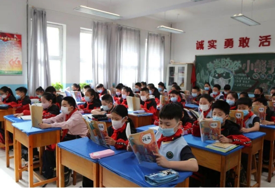 五年级学生“情书”火了，婚戒我都准备好了，老师看了笑得脸疼
