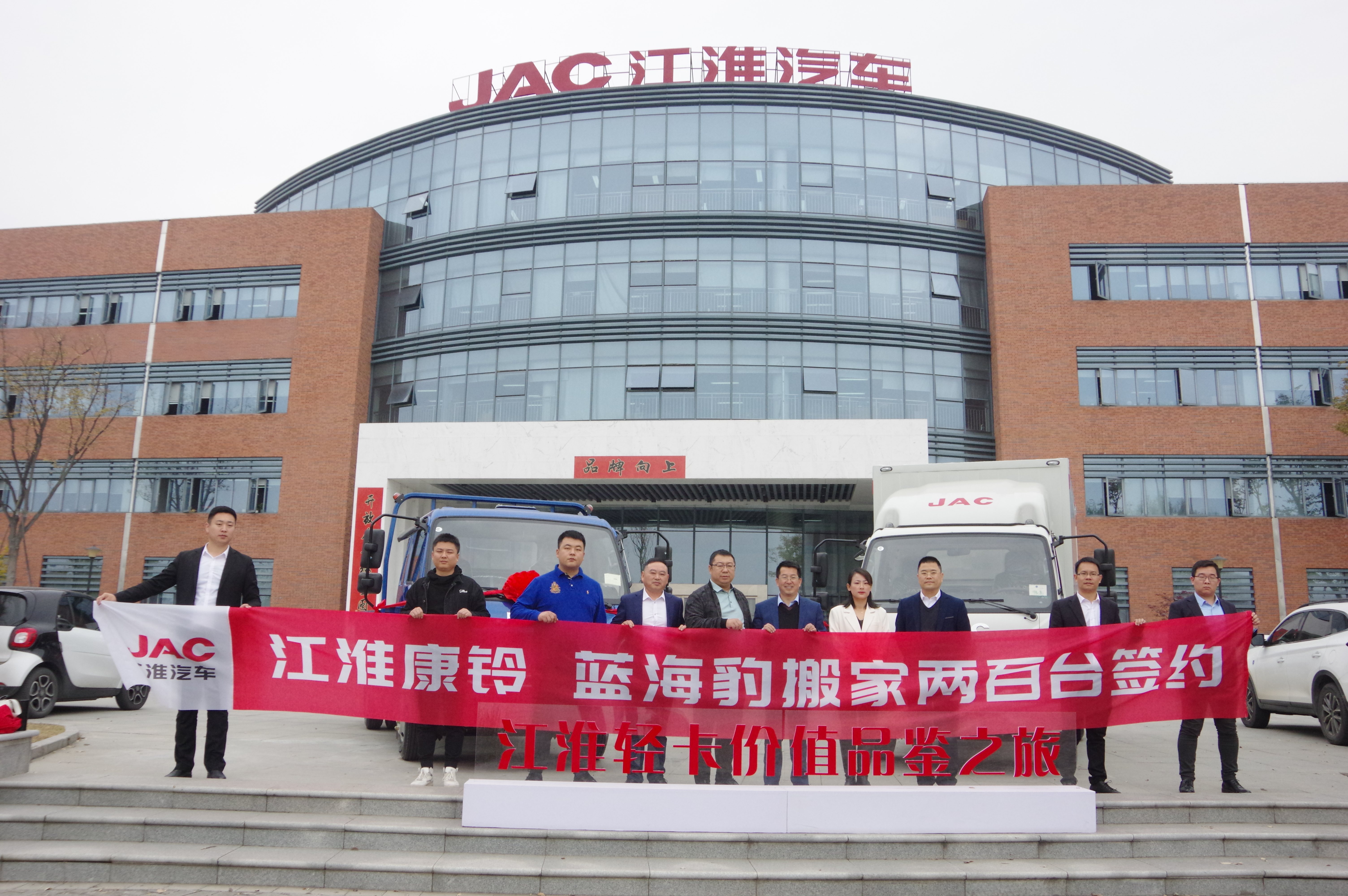 ����г��������Ƴ�ֵ��ѡ�Ῠ��Ϊ�λ����������壿