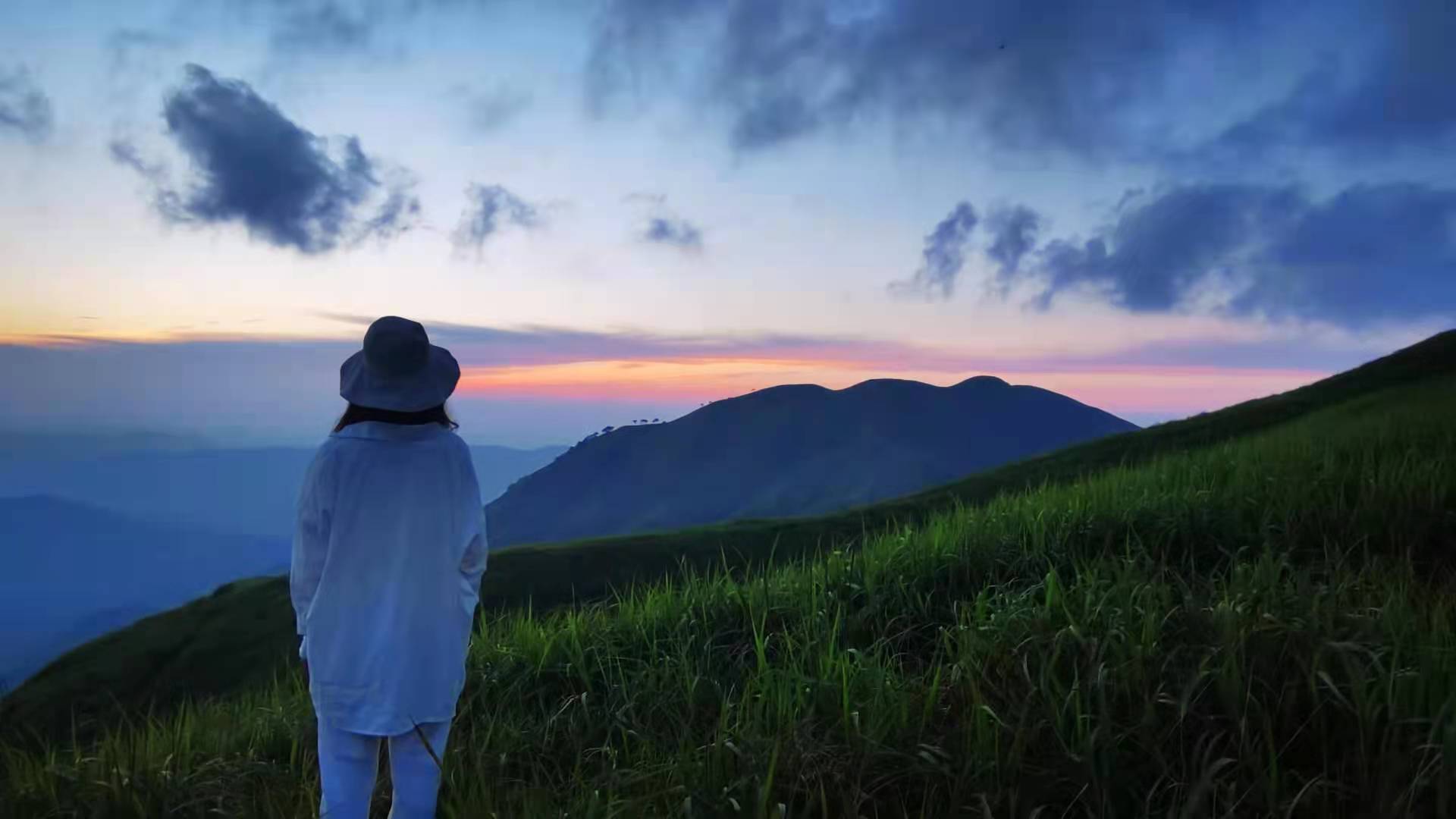 一生必去的7大名山，很多人一座都没见过，去过两座以上就太牛了
