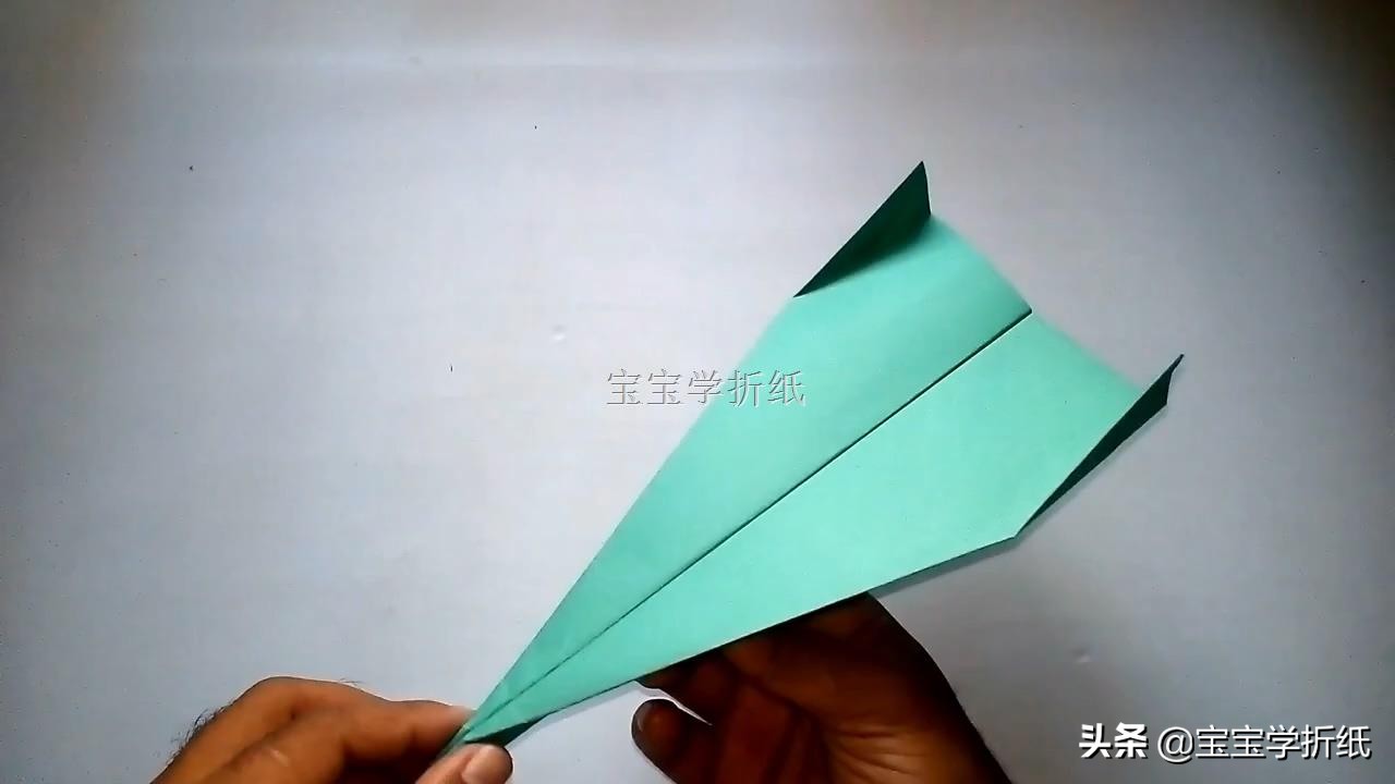 纸飞机大全，纸飞机大全及折纸步骤？