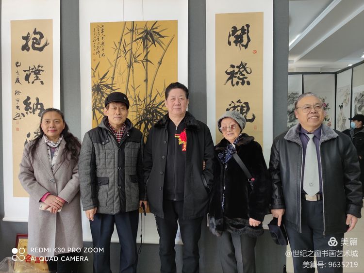 本市热点：抚顺第二届女子书画展拉开帷幕