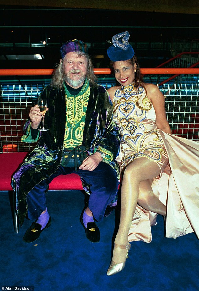 狗血！英国风流侯爵后宫74妻，死后巨额遗产只给原配和娃