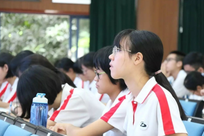 多省出现“日语热”现象，抛弃英语投身日语，为应试而学得不偿失