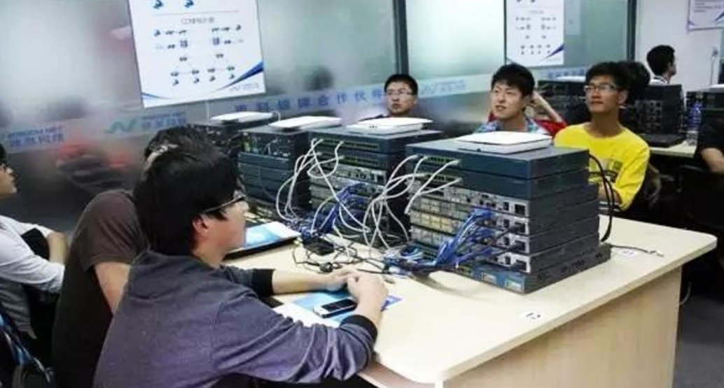 同样为大专院校，高等专科和职业技术学院的区别，差距不是一点点