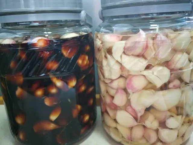 小小一颗蒜，竟是全家的保健“药”，每天来一瓣，保健效果佳