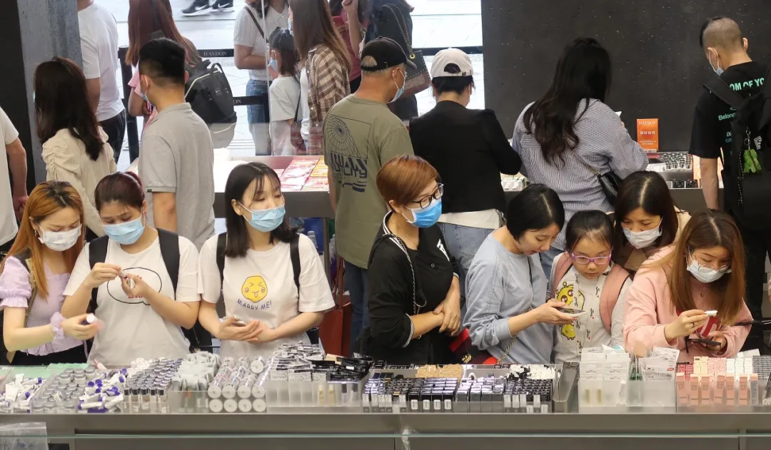 花几十元就能用大牌,买小样真的可以薅到羊毛吗?