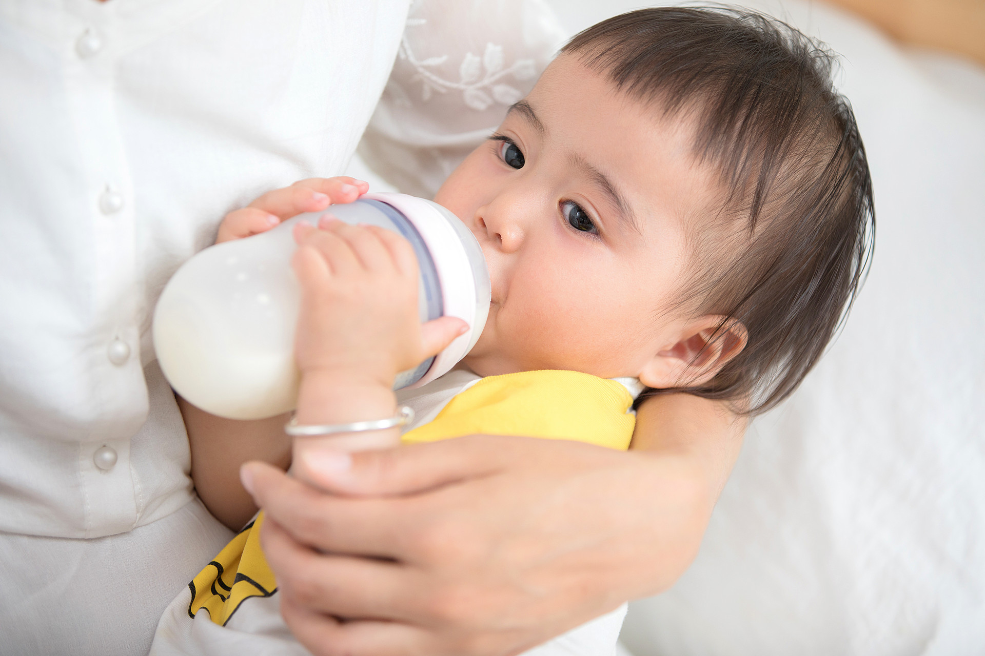 科学食油让孩子聪明又健康！宝宝几时吃油？很多家长加晚了