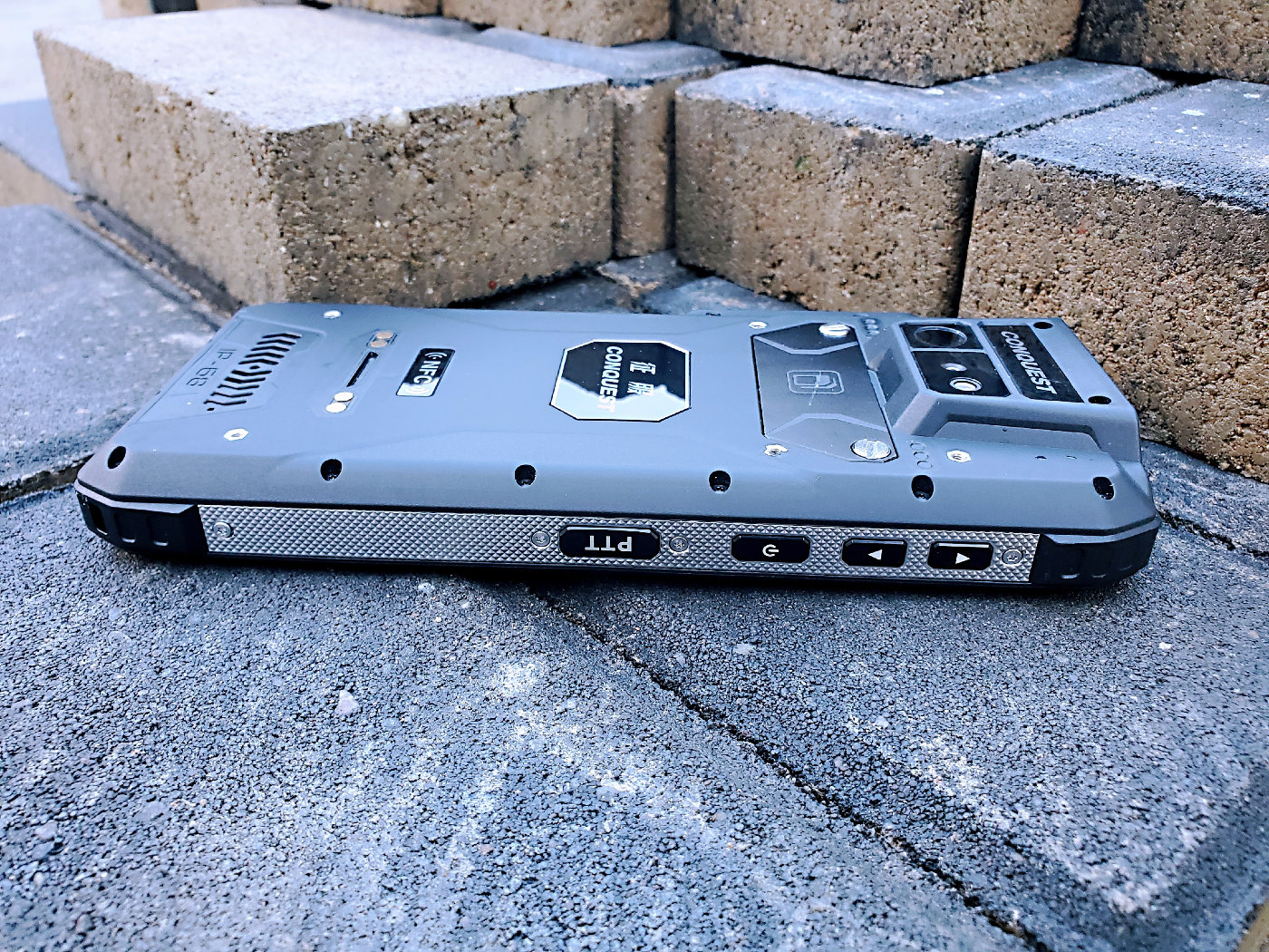 「新品曝光」红外热成像多模北斗定位手机征服S19评测