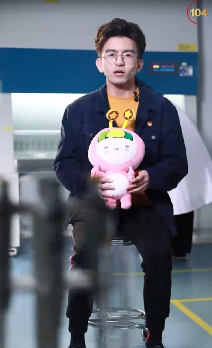 老番茄将参加《青年大学习》，继冰冰毕导后，又一位up主引热议