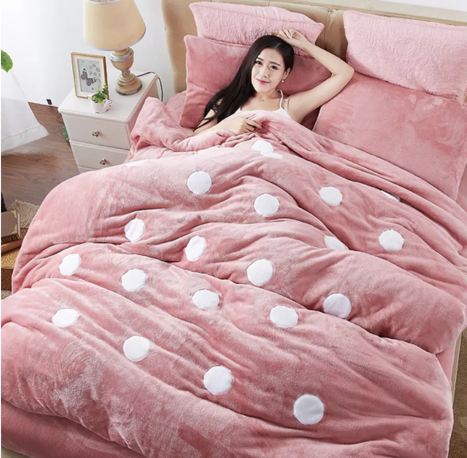 牛奶绒、法兰绒、珊瑚绒傻傻分不清？一招教会你