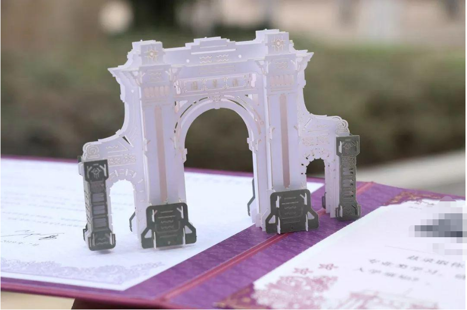 全国高校“花式”录取通知书，上海大学“盲盒”款，看完你酸了吗