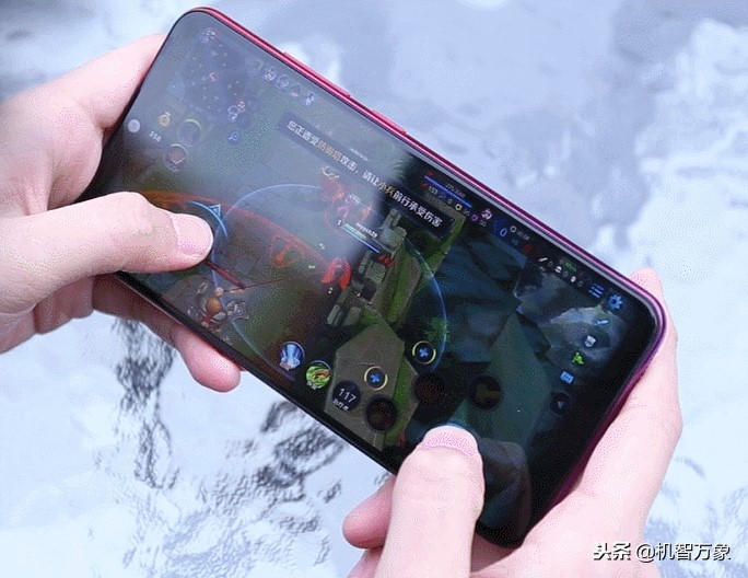 vivo Y93s上手：AI长续航，有颜又有料 千元轻旗舰首选