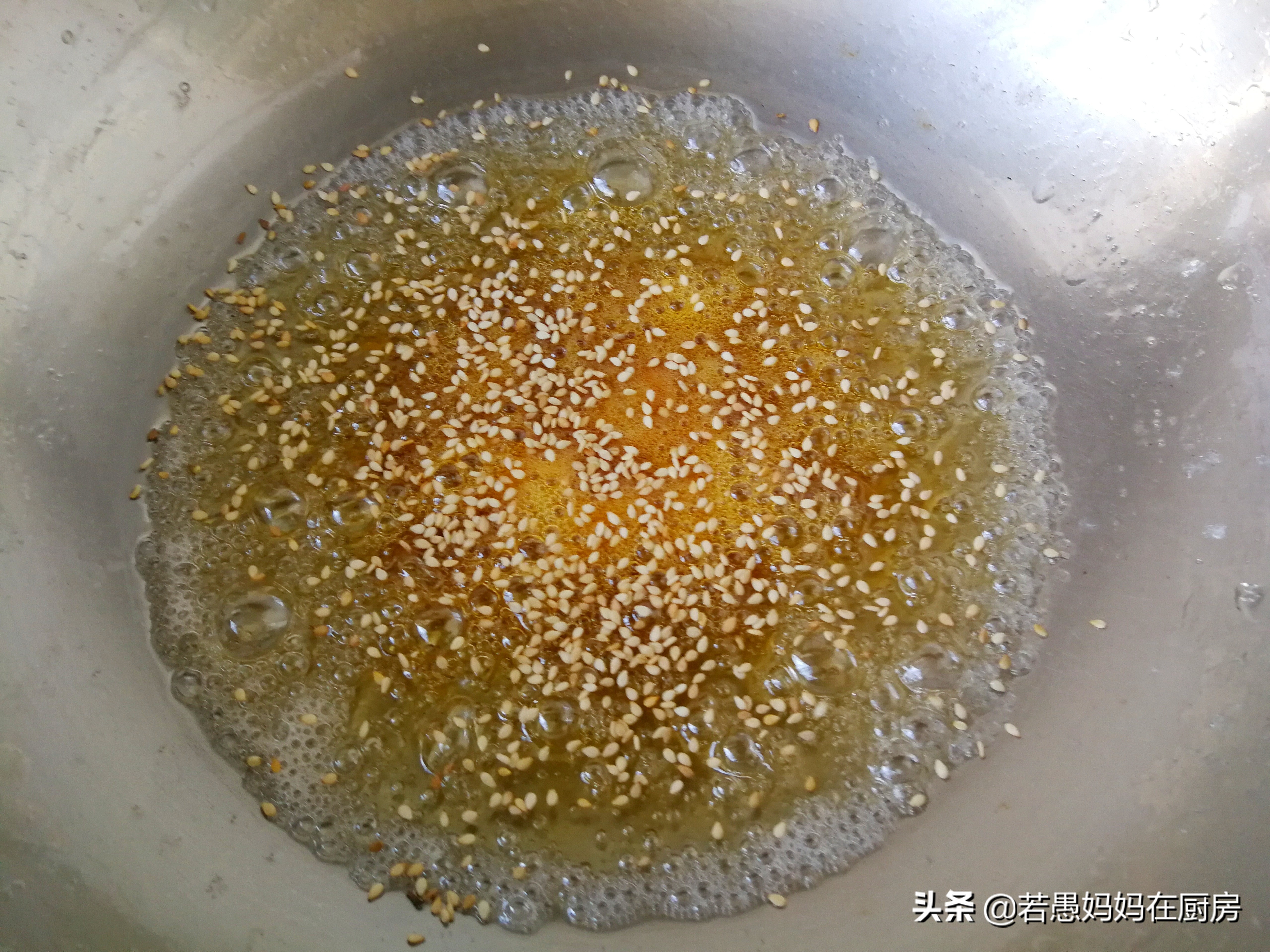 教你做没有添加剂的冰糖葫芦，超详细步骤讲解，成品不黏牙不发苦