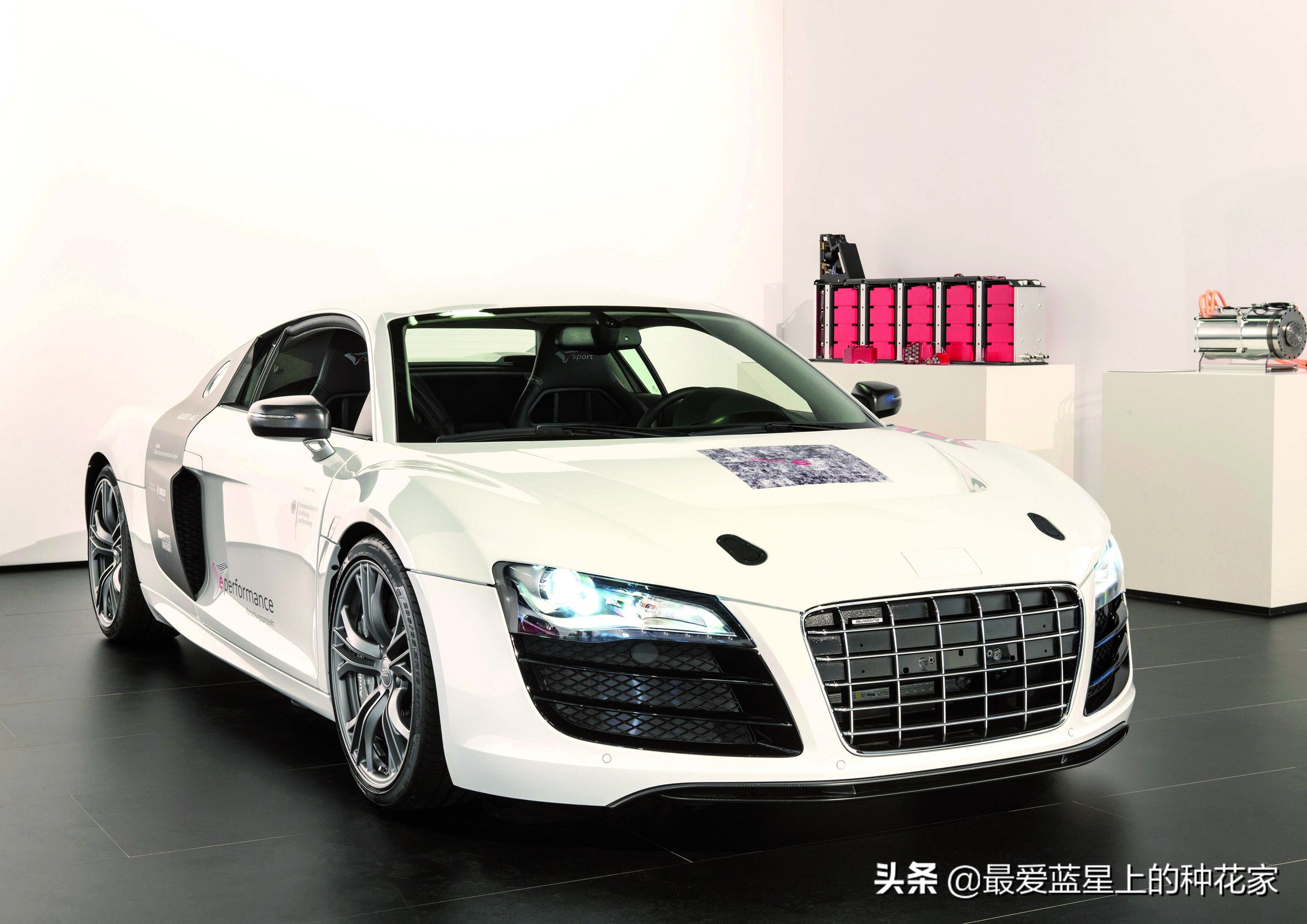 输给自家轿车，这就是奥迪R8——第一代车型详解