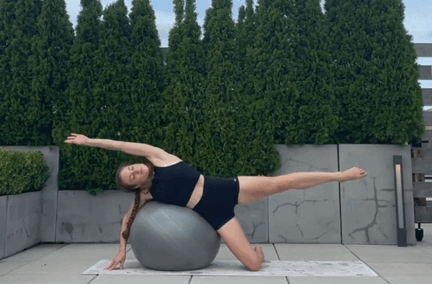 专用瑜伽球如何使用，瑜伽球运动教程