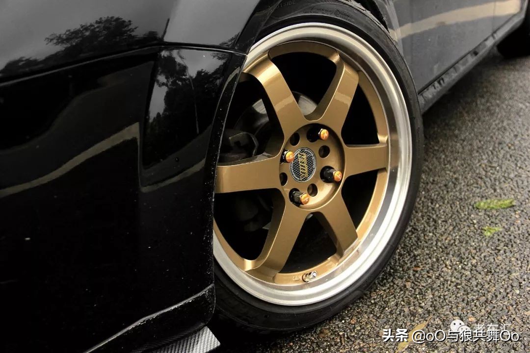 这是台很便宜但没有改件的Wagon 别克凯越旅行版