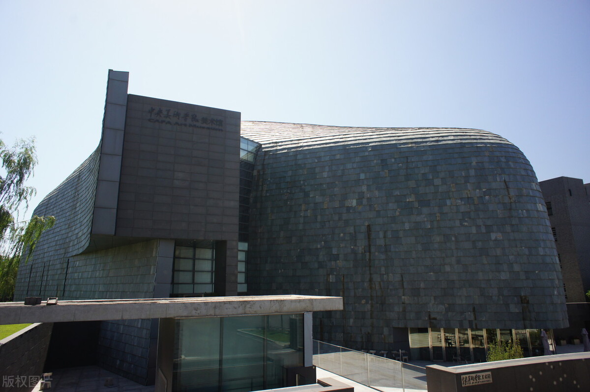 美术类院校报考难度分析，2021年哪类美术类院校最容易报考？