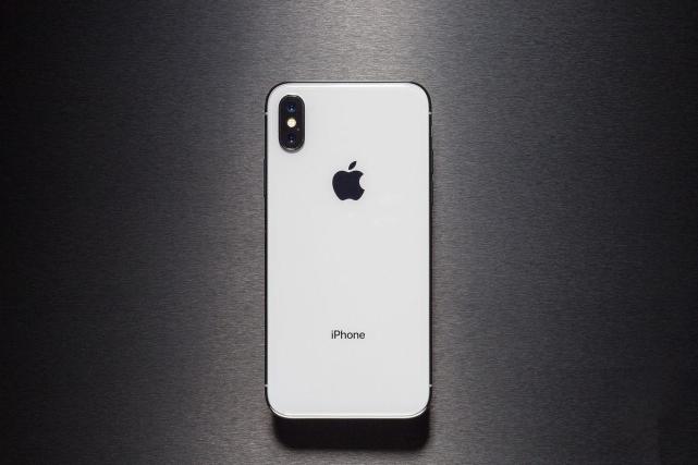 已经2021年了，iPhone  X还有坚持下去的意义吗？