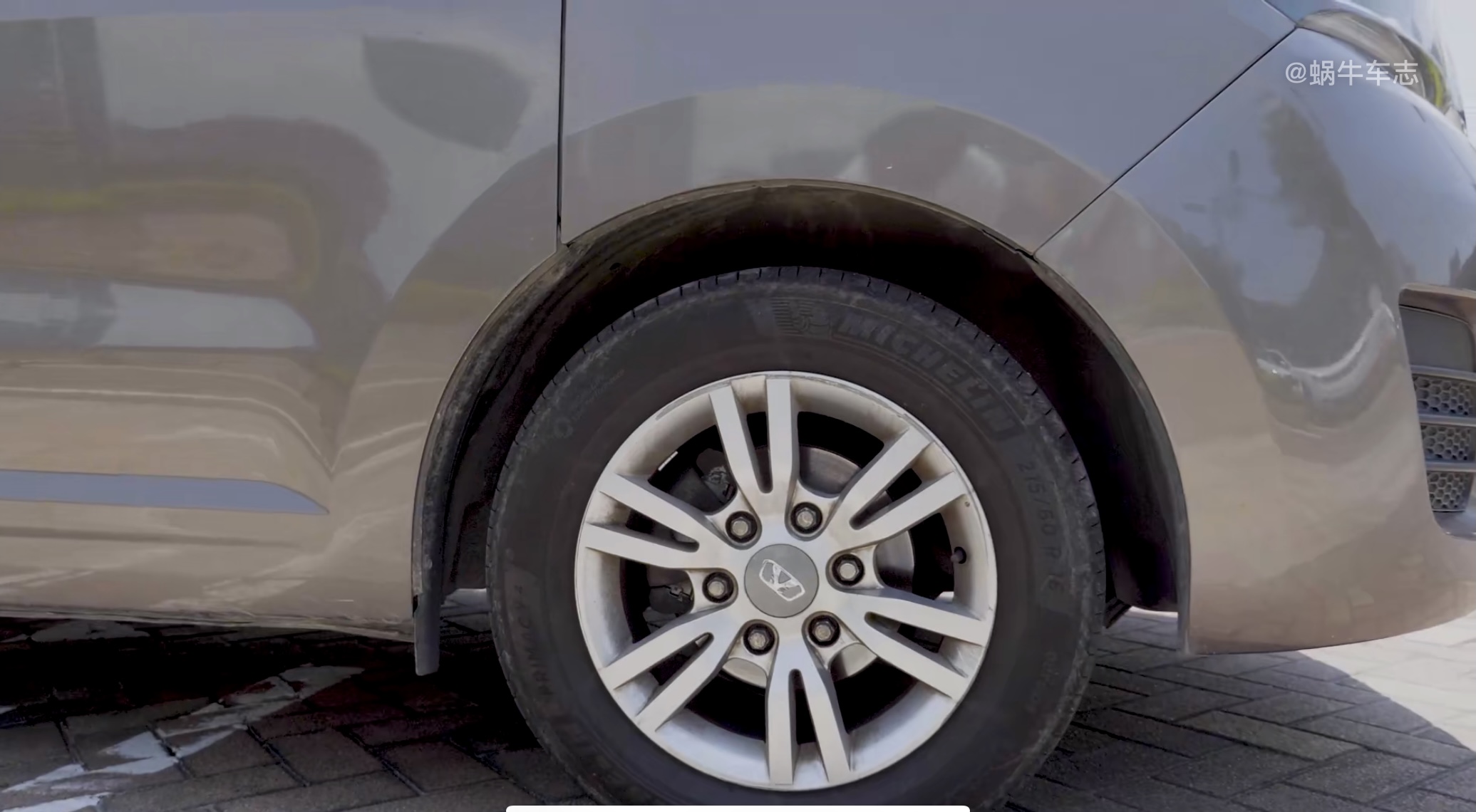 被埋没的7座大MPV：华颂7搭载宝马N20引擎，如今二手4万多？