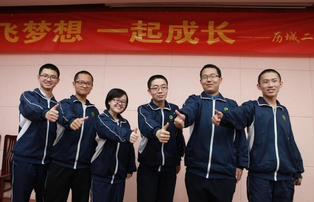 2021清北录取名单出炉，北京718人考进清华北大，出自20所中学