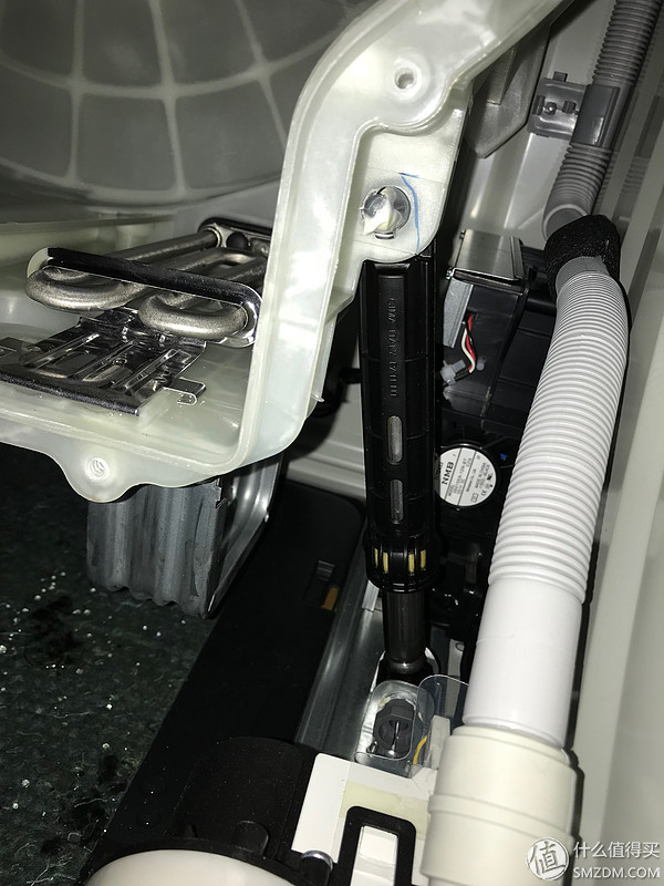 洗衣机：有容乃大 四千元10kg哪家强？松下、LG、三星对比横评