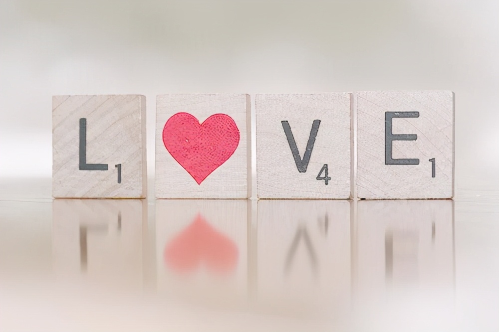 其实，一个人喜不喜欢你，你是有感觉的