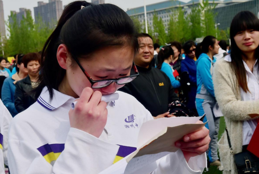 高考“大地震”不允许复读？失利的考生将去向何处，官方回应来了