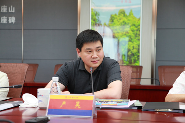 中国最具实力的富二代：大学毕业后，25岁的他直接掌舵千亿帝国